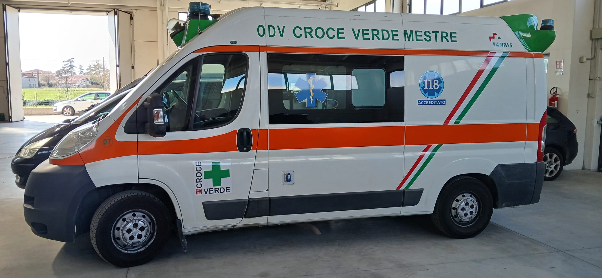 Sanitetsko vozilo - eksterijer